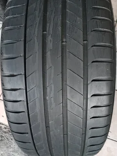 2x 255/50/19 normal michelins latitude Tyres 85% tread