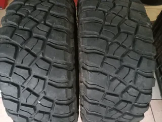 2x 265/65/17 BF Goodrich mudtarren Tyres very good second hands Tyres