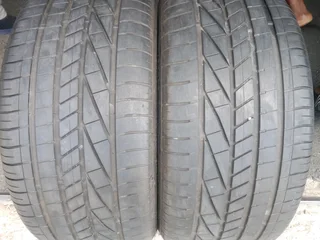 2x 275/35/20 run flat Goodyear Excellence 90% tread