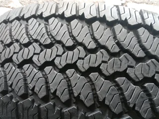 1x 265/60/18 general grabber A/T Tyre 90% tread