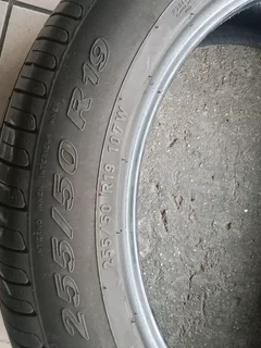 2x 255/50/19 run flat Pirellis Scorpion Vede Tyres 95% tread
