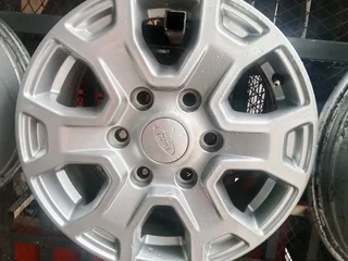 Set of original Rims for Ford Ranger 16inches no damages and no cracking