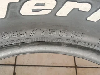 2x 265/75/16 BF Goodrich All-terrain 90% tread