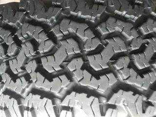 2x 265/75/16 BF Goodrich All-terrain 90% tread