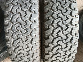 2x 265/65/18 BF Goodrich All-terrain ko2 white writing Tyres 90% tread
