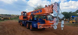 2005 Tadano TL300E Crane