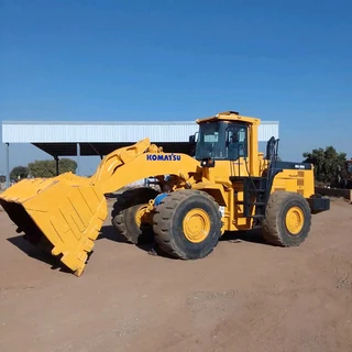 Komatsu WA500 Loader