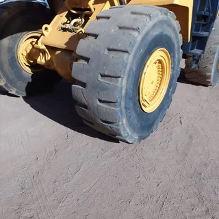 Komatsu WA500 Loader
