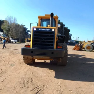Komatsu WA500 Loader