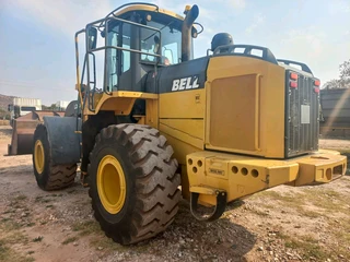Bell L2106E Front End Loader