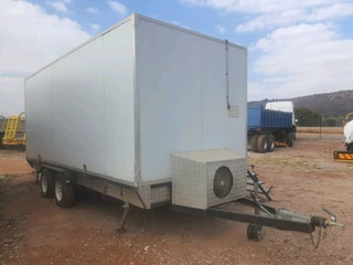 Double medical unit/trailer