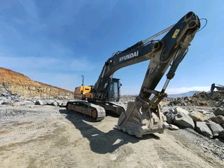 2021 Hyundai 30 Ton Excavator