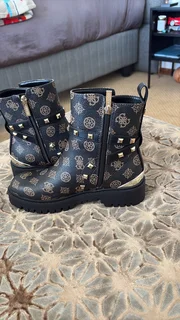 Guess orana boots brand new