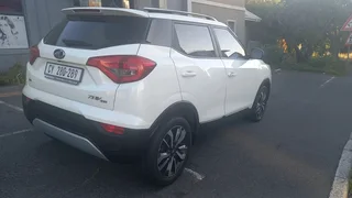 2019 Mahindra XUV300 1.2 W8