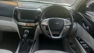 2019 Mahindra XUV300 1.2 W8
