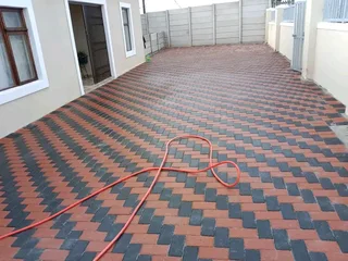 PAVING BRICKS SUPPLY AND FIX