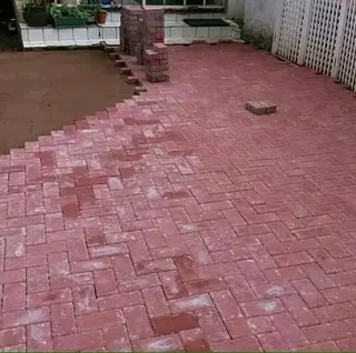 PAVING BRICKS SUPPLY AND FIX