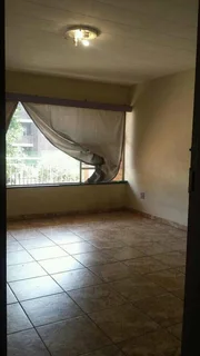 An ensuite room with own balcony to let at Windsor East, Randburg near Cresta with prepay meters