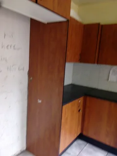 A big room with own bathroom to let at Windsor East, Randburg near Cresta with prepay water/elec