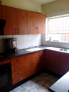 An ensuite room with own balcony to let at Windsor East, Randburg near Cresta Mall with prepay meter