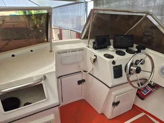 Boat &#43; 2 x 60hp Mariners Trim &amp; Tilt