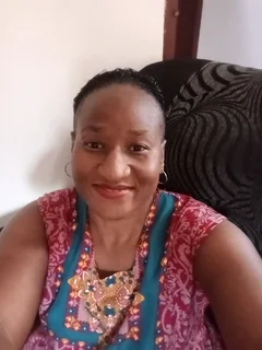 Looking for work as a domestic worker or assistant caregiver live out position in Queensburgh