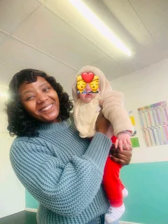 I'm looking for a job as a nanny or Aupair without driving license and car