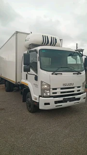 Isuzu frr 550 with fsh refigerator body serco for sale