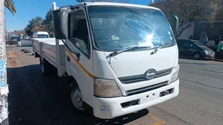 Hino 814 4ton dropside for sale