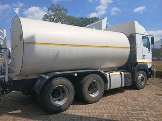Hino700 2845 water tanker 18000l for sale