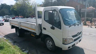 Hino300 714 2.5ton dropside for sale