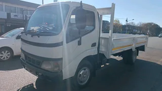 Dyna 5140 3ton dropside for sale
