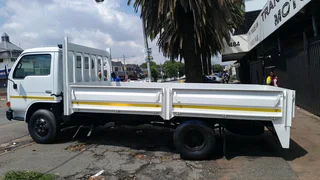 Fuso FA9137 6ton dropside for sale