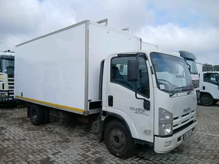 Isuzu npr400 van body for sale