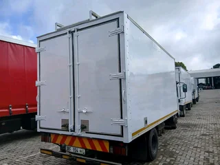 Isuzu npr400 van body for sale