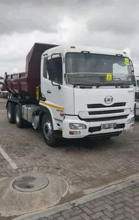Nissan udgw26450 10 cube tipper for sale