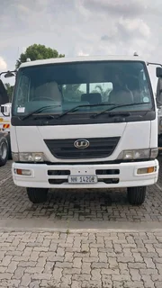 Nissan ud90 dropside fr sale