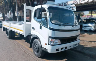 Dyna 8145 4ton dropside for sale