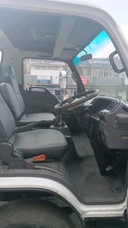 Isuzu npr400 4ton dropsidr for sale