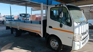 Hino 915 5ton dropside for sale