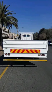 Fuso fe8 150 4ton dropside for sale