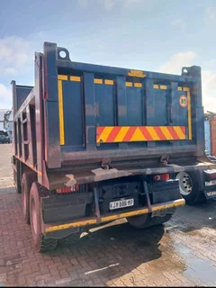 Nissan udcwe370 quester 10 cube tipper for sale
