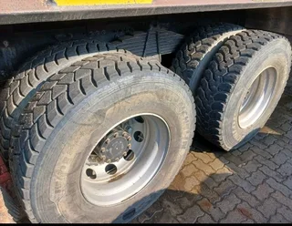 Nissan udcwe370 quester 10 cube tipper for sale