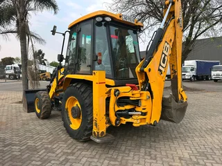JCB 3DX 4x4 tlb in a great condition for sale at a cheap price