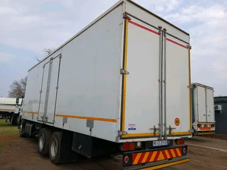 Isuzu fvz1400 closed body for sale
