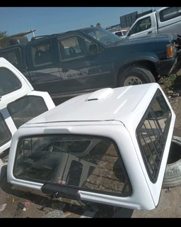 Nissan NP300 Double Cab Canopy