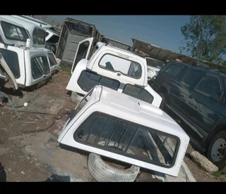 Nissan NP300 Double Cab Canopy