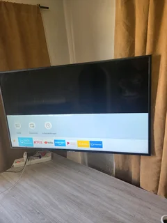 43 inch Samsung 4k uhd smart tv