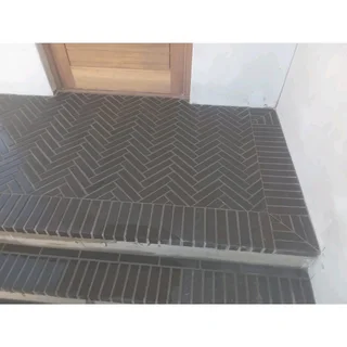 Tiling ,Painting, Skimming,plastering,Paving&amp;vibracrete walls