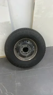 Mahindra wheel and rim